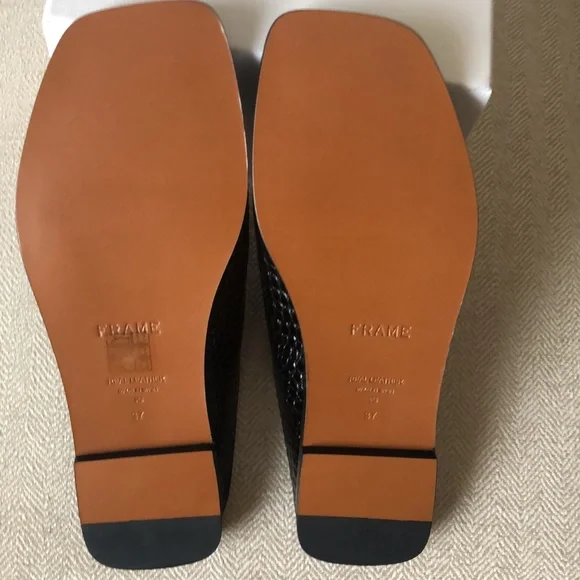 FRAME LeHewitt Leather Slide Sandal (Size 6.5) NWT - Picture 10 of 14